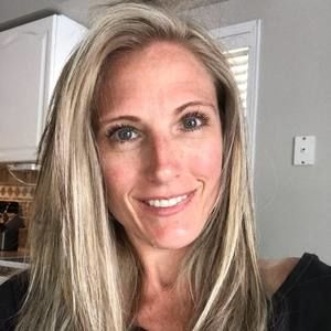 Meet your Posher, Carrie